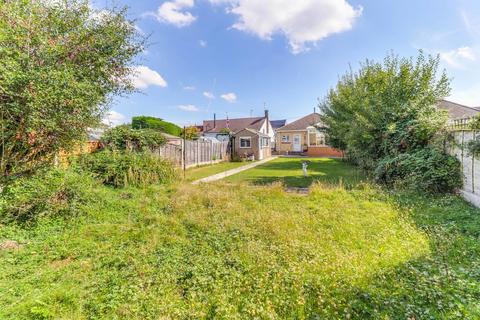 79 Church Road, Benfleet, SS7 4EU