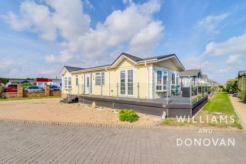2 bedroom mobile home for sale, Kings Park, Canvey Island