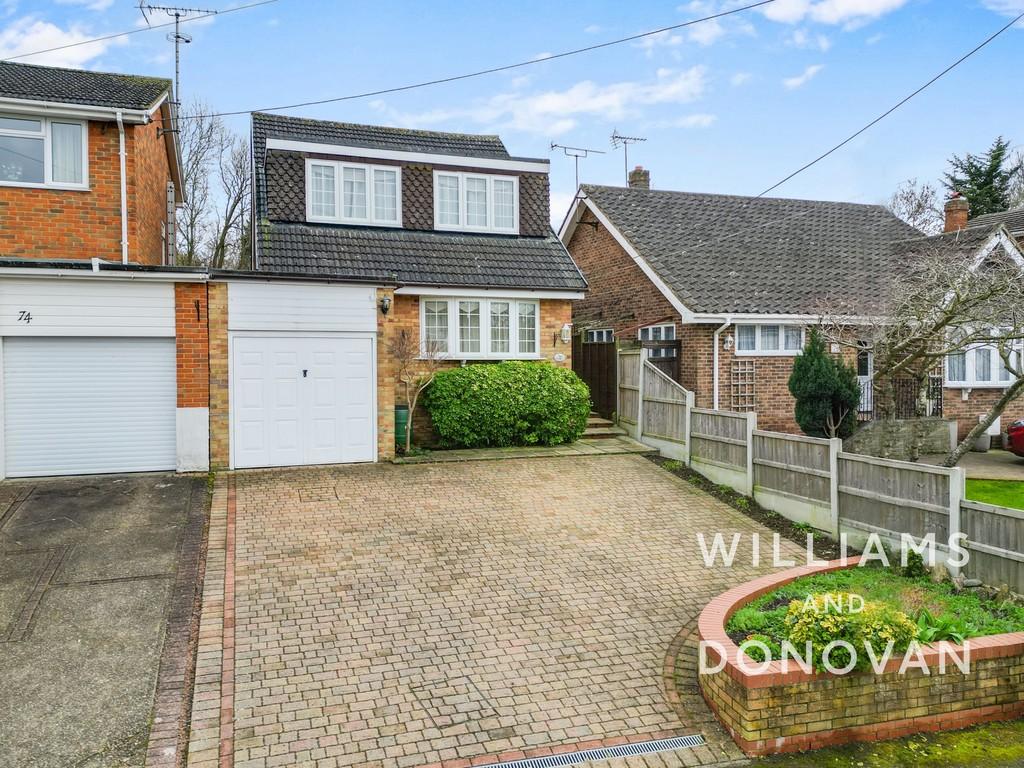 Grove Road, South Benfleet 3 bed detached house for sale £475,000