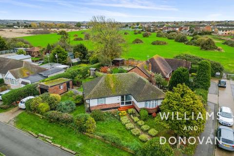 2 bedroom detached bungalow for sale, Dyke Crescent, Canvey Island