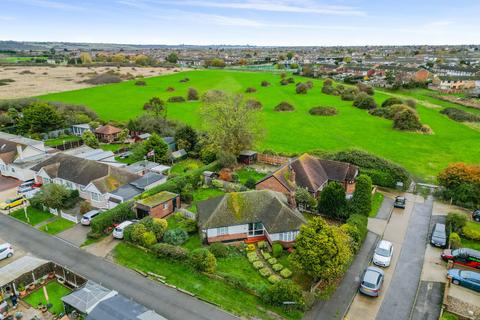 2 bedroom detached bungalow for sale, Dyke Crescent, Canvey Island