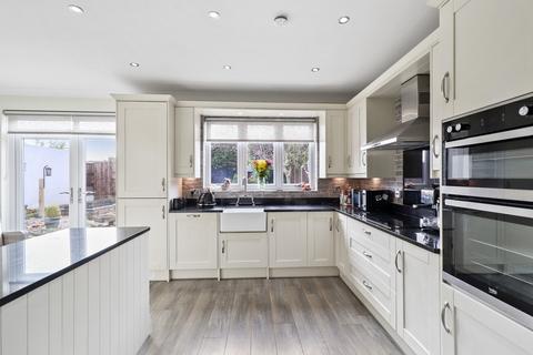 51 Beverley Gardens, Hornchurch, RM11 3NX