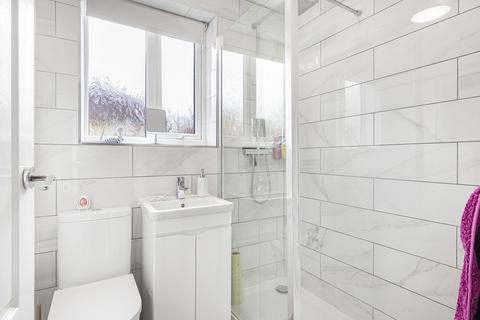 22 Tallis Grove, London, SE7 7JZ