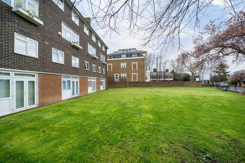 3 bedroom flat for sale, Leigham Court Road, Streatham Hill