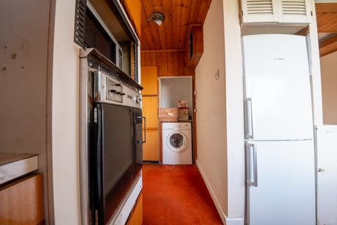 10 Kenwell Drive, Sheffield, S17 4PJ
