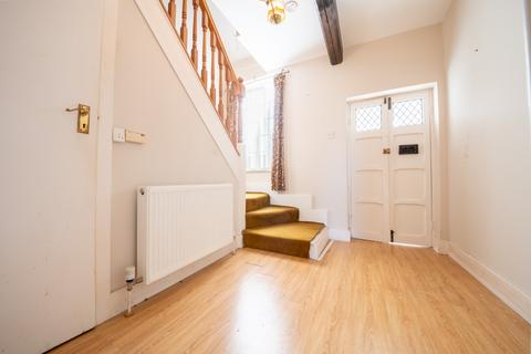 10 Kenwell Drive, Sheffield, S17 4PJ
