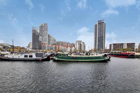 2 bedroom flat to rent, Boardwalk Place, Canary Wharf, London, E14