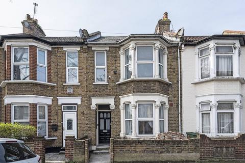 3 bedroom terraced house for sale, Dagenham Road, Walthamstow, London, E10