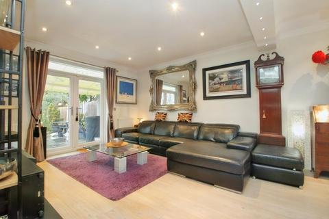 3 bedroom semi-detached house for sale - Rayleigh Road, Woodford Green