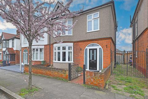 3 bedroom semi-detached house for sale - Woodville Road, South Woodford
