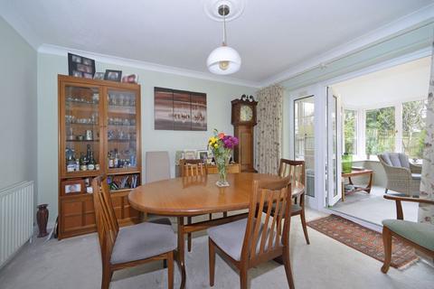 4 bedroom detached house for sale, Nightingales, Cranleigh