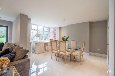 Tregarth Weeford Road, Sutton Coldfield, B75 5RF