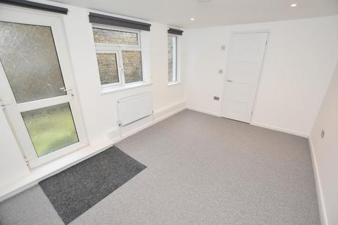 2 bedroom apartment to rent - Edgar Road, Cliftonville