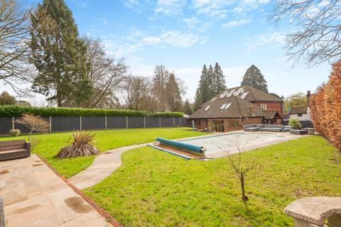 5 bedroom semi-detached house for sale, Station Road, Gomshall