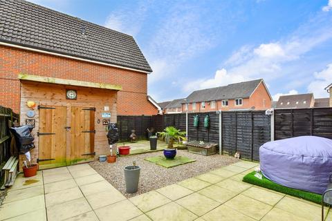 3 bedroom semi-detached house for sale, Furfield Chase, Boughton Monchelsea, Maidstone, Kent