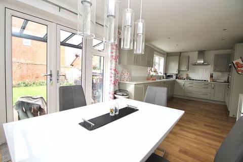 4 bedroom detached house for sale - Way Field Close, Southampton SO32