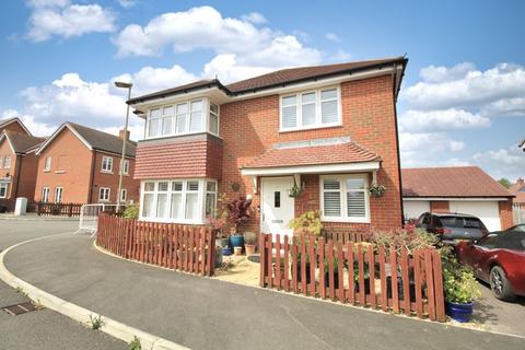 4 bedroom detached house for sale, Way Field Close, Southampton SO32