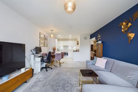 2 bedroom flat for sale - Hargrave Drive, Harrow