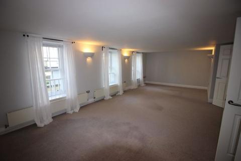 2 bedroom apartment to rent, Bank Street, Chepstow NP16