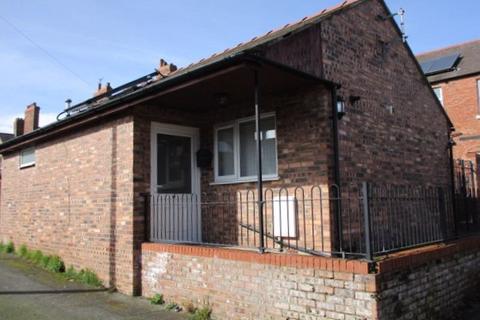 1 bedroom semi-detached bungalow to rent - Ryeland Street, Deeside