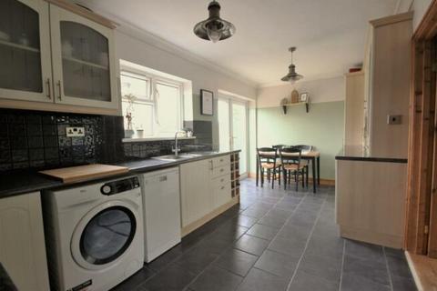 2 bedroom semi-detached house to rent - Swanage Walk, Hull
