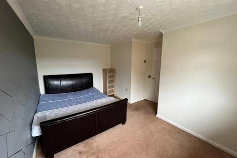 3 bedroom end of terrace house to rent - Wayford Walk, NG6