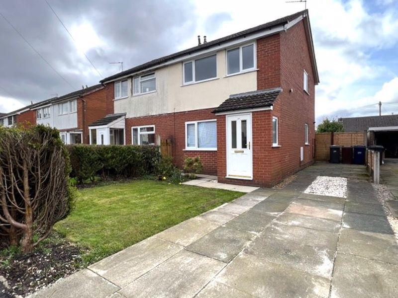 Fir Trees Crescent Preston Pr5 3 Bed Semi Detached House For Sale £