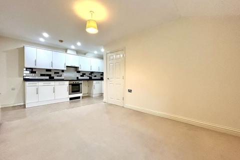 2 bedroom apartment for sale, Waterloo Road, Shepton Mallet