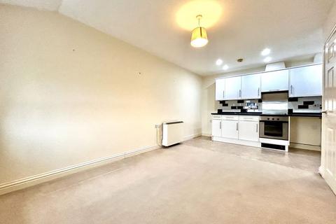 2 bedroom apartment for sale, Waterloo Road, Shepton Mallet