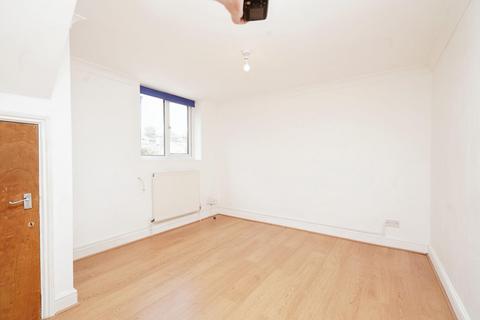 1 bedroom flat to rent, Coppermill Lane, Walthamstow, London E17