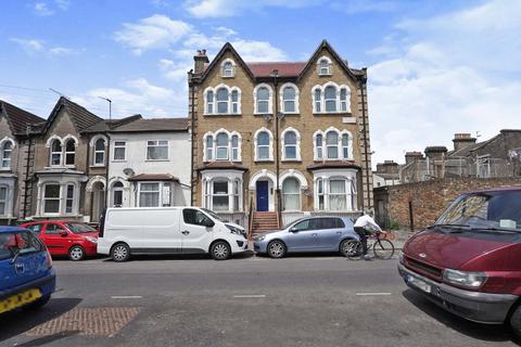 1 bedroom flat to rent, Coppermill Lane, Walthamstow, London E17