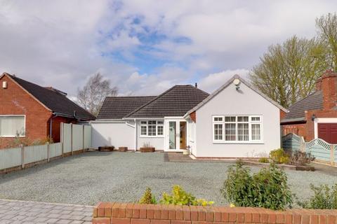 2 bedroom detached bungalow for sale, Sherbrook Close, Stafford ST17