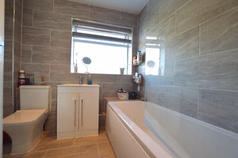4 Unwin Green, South Witham, Grantham, NG33 5PY