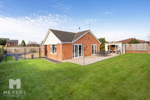 2 bedroom bungalow for sale, Top Lane, Ringwood, BH24