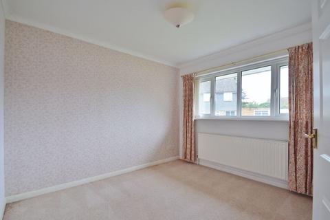 9 Lashlake Road, Thame, OX9 3BA
