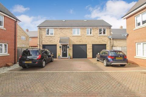 2 bedroom coach house for sale, Radcliffe Mews, Bedford MK42