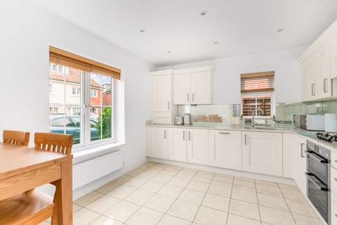 5 bedroom detached house for sale, Highfield Park, Row Town KT15