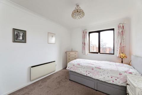 1 bedroom flat for sale, 169/175 High Road, South Woodford E18