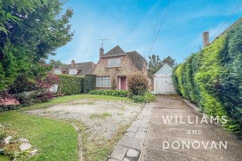5 Aldermans Hill, Hockley, SS5 4RP