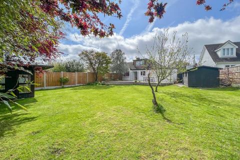51 Broad Walk, Hockley, SS5 5DG