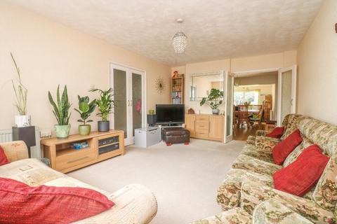 15 Bosworth Close, Hockley, SS5 4EZ