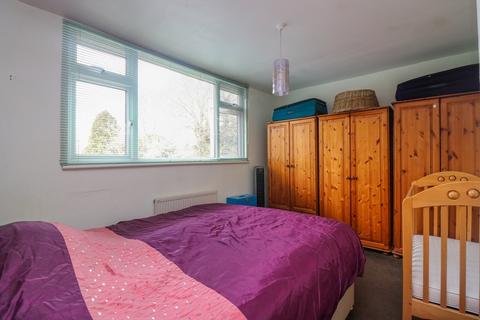 15 Bosworth Close, Hockley, SS5 4EZ