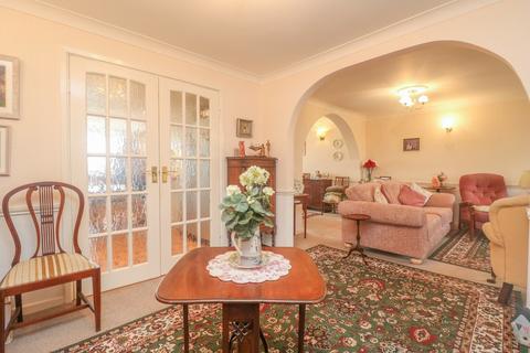 25 Althorne Way, Canewdon, Rochford, SS4 3PS