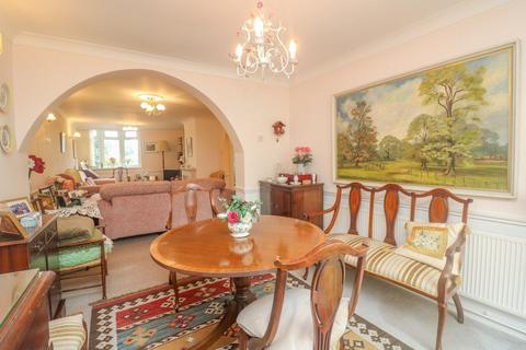 25 Althorne Way, Canewdon, Rochford, SS4 3PS