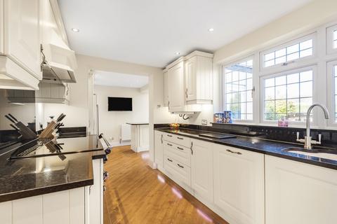 4 bedroom detached house for sale, Aldermans Hill, Hockley