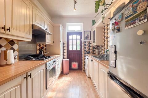 70a Cotswold Road, Westcliff-on-sea, SS0 8AB