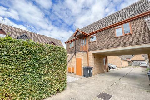 17 Allerton Close, Rochford, SS4 3AR