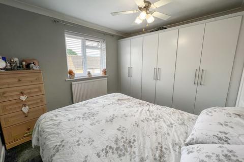 17 Allerton Close, Rochford, SS4 3AR
