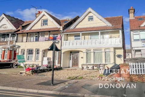 2 bedroom flat for sale, Chancellor Road, Southend-on-Sea