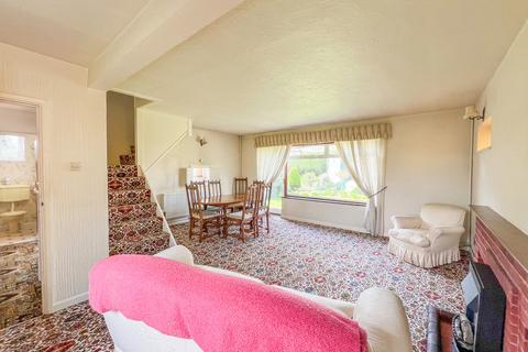 32 Nelson Road, Rayleigh, SS6 8HB